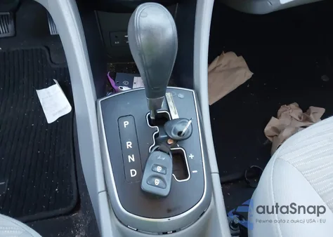 2016 Hyundai Accent Se z USA, uszkodzony, nr VIN KMHCT4AE4GU083033